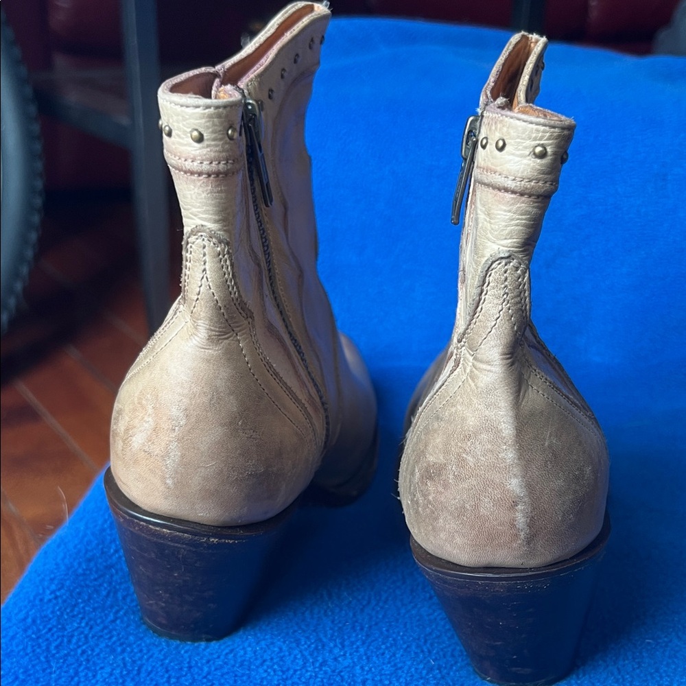 Lucchese Women's Tan Ankle Boots - Picture 3 of 6